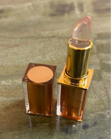 “Mon nouveau indispensable” – Manon, 25 ans