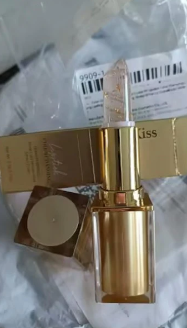 “Enfin un rouge à lèvres qui ne dessèche pas” – Maëlys, 27 ans